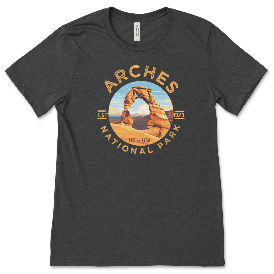 Arches National Park T-Shirt – Delicate Arch Landscape