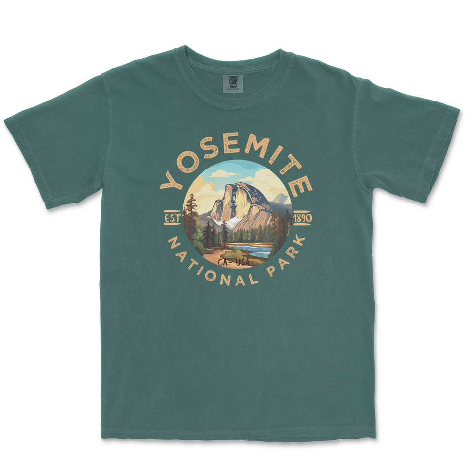 Yosemite National Park Comfort Colors T-Shirt – Valley Landscape Circle