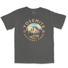 Yosemite National Park Comfort Colors T-Shirt – Valley Landscape Circle