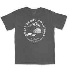 Great Smoky Mountains National Park Comfort Colors T-Shirt – Bears and Cabin