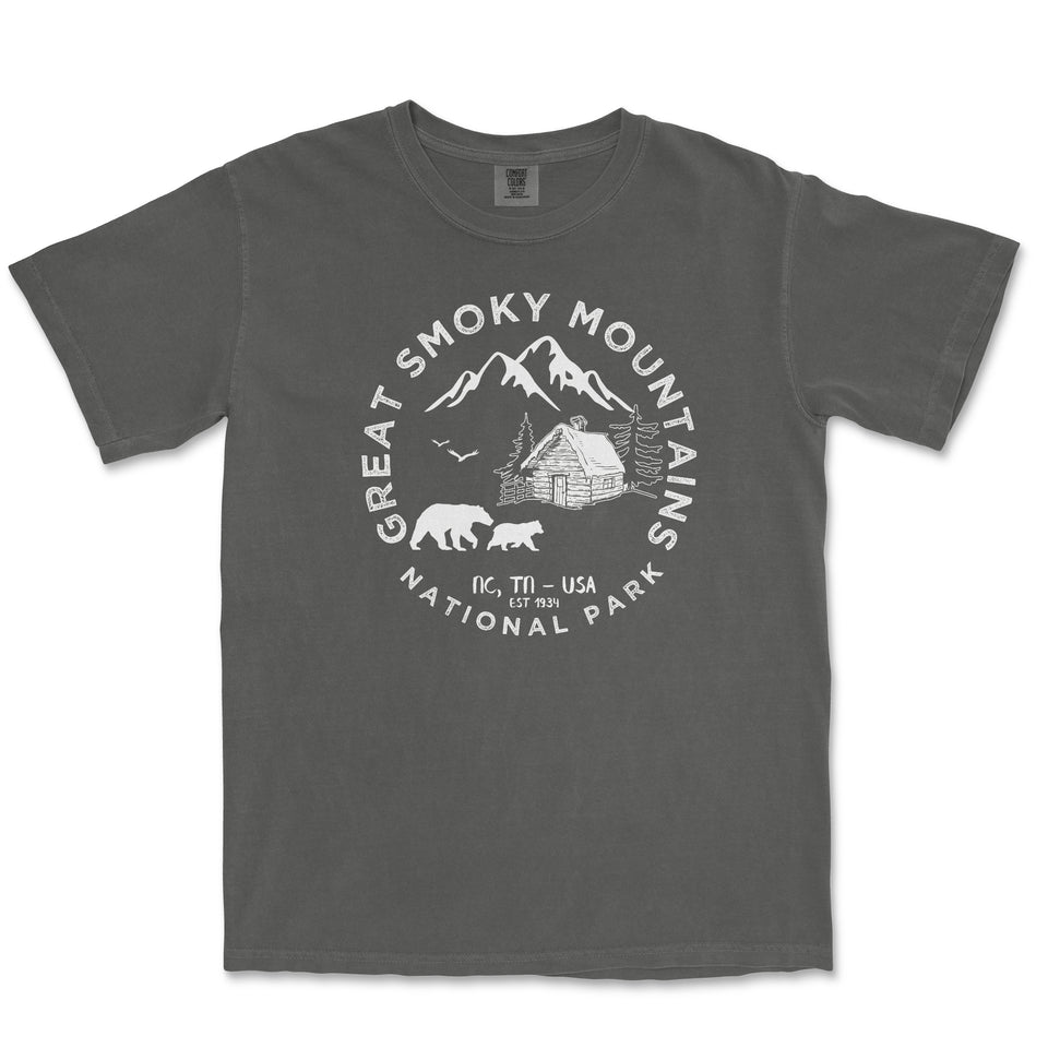 Great Smoky Mountains National Park Comfort Colors T-Shirt – Bears and Cabin