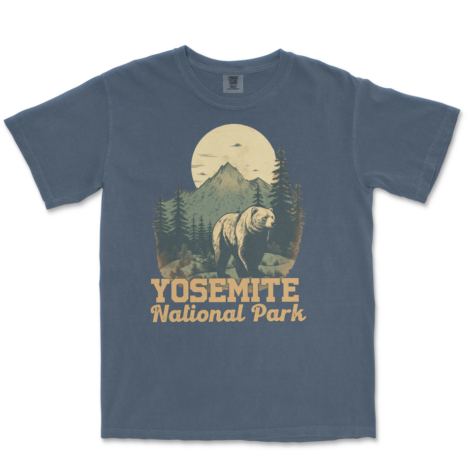 Yosemite National Park Comfort Colors T-Shirt – Bear Landscape