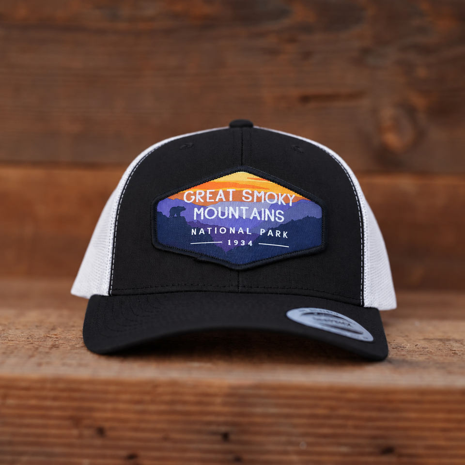 Great Smoky Mountains National Park Mesh Snapback Hat in Black/White — color mockup